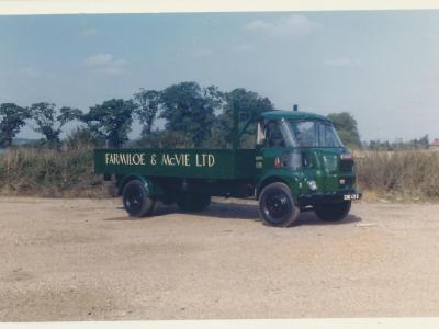 Flatbed dropside